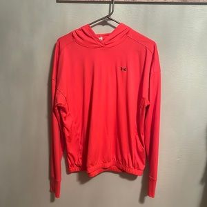 Heat Gear: Underarmor Long Sleeve Hoodie